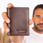 ⁦محفظة جولينك للرجال - موديل GL32441 | محفظة جلد طبيعي بنية اللون ممتازة ذات فتحات متعددة للبطاقات - وحماية RFID⁩ - الصورة ⁦11⁩