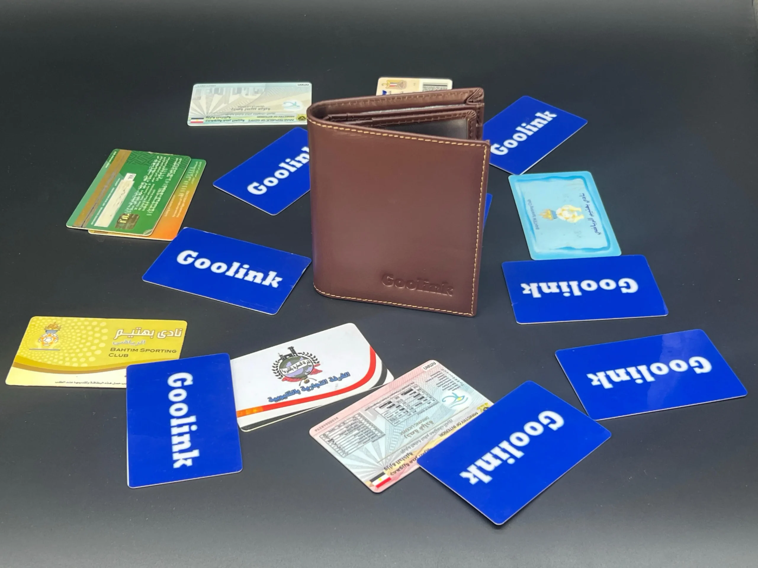 Goolink GL32441 Wallet — Full Guide, Features, Design & Care (2025) 2 Goolink GL32441 wallet open view with card slots